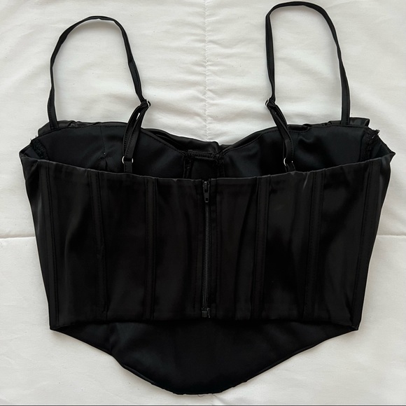 luxurious satin corset bustier - Picture 2 of 5